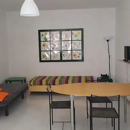 Elilu Apartment *