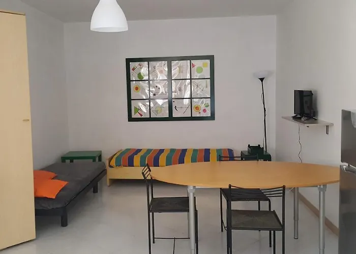 Elilu アパート *